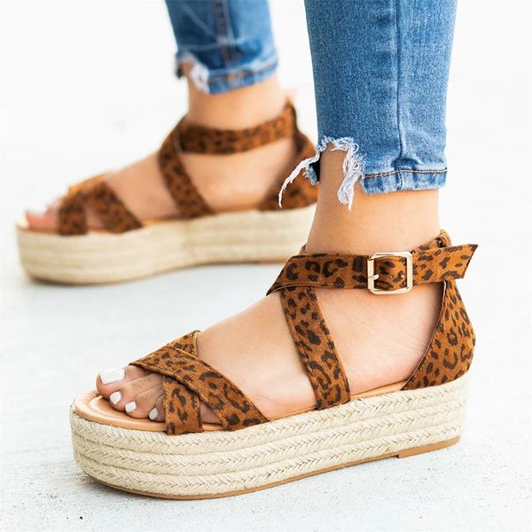 plus size 35-43 women sandals cross tied buckle strap open toe sandals platform shoes female casual ladies beach, Black
plus size 35-43 women sandals cross tied buckle strap open toe sandals platform shoes female casual ladies beach, Black