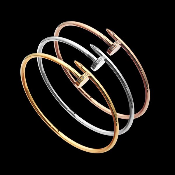 роскошное brand new nail браслет для женщин серебряная роза позолоченный из нержавеющей стали ювелирные изделия кубического циркона браслеты, Black
роскошное brand new nail браслет для женщин серебряная роза позолоченный из нержавеющей стали ювелирные изделия кубического циркона браслеты, Black