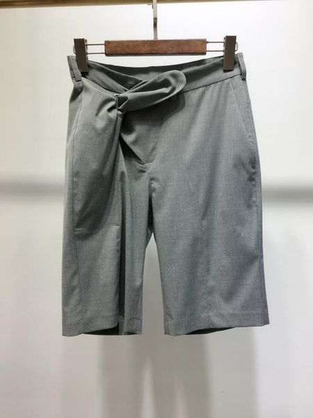 2020 ladies fashion loose five-point wool shorts 0613, Black;white
2020 ladies fashion loose five-point wool shorts 0613, Black;white