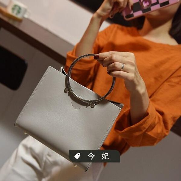 metal rings handbag 2016 fall fashion new female bag pu leather women bag simple wild shoulder mini picture
metal rings handbag 2016 fall fashion new female bag pu leather women bag simple wild shoulder mini picture