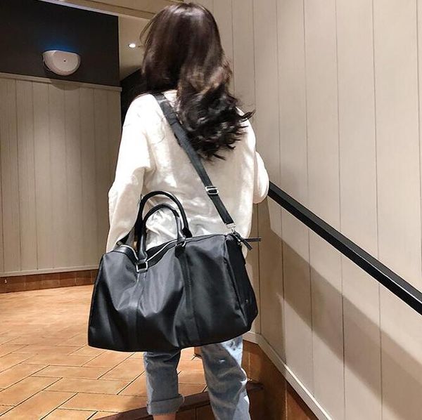 2020 designer man large capacity travel bag fashion traveling bags luxury women luggage bag tote bags
2020 designer man large capacity travel bag fashion traveling bags luxury women luggage bag tote bags