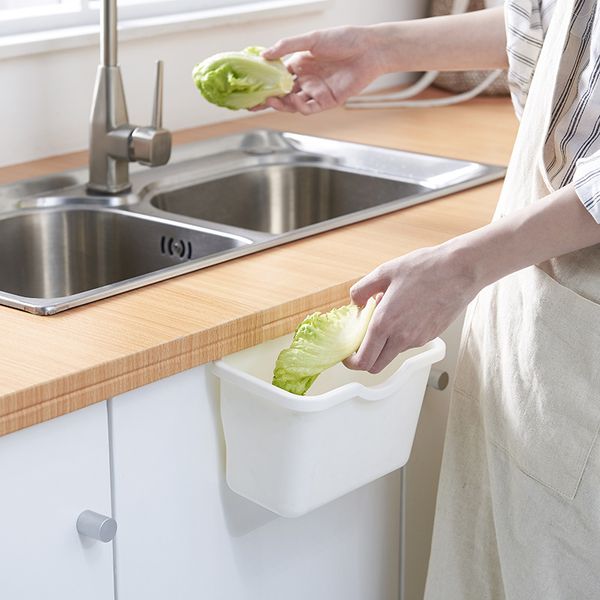 creative simple trash can kitchen hanging tablecompact mini bucket garbage living room office portable trash can bathroom
creative simple trash can kitchen hanging tablecompact mini bucket garbage living room office portable trash can bathroom