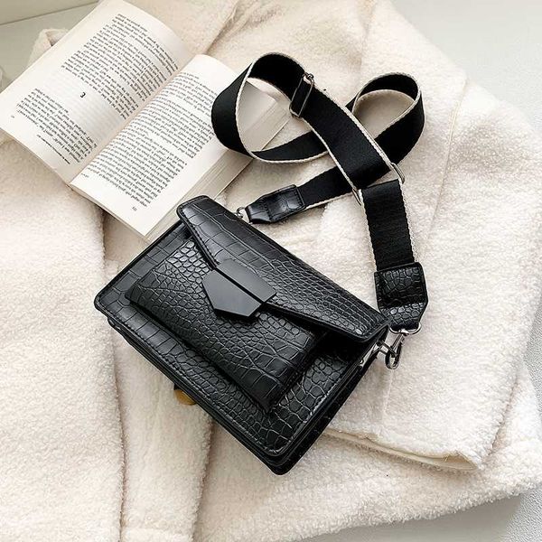 2020 new mini handbags women fashion ins ultra fire retro wide shoulder strap messenger bag purse simple style crossbody bags
2020 new mini handbags women fashion ins ultra fire retro wide shoulder strap messenger bag purse simple style crossbody bags