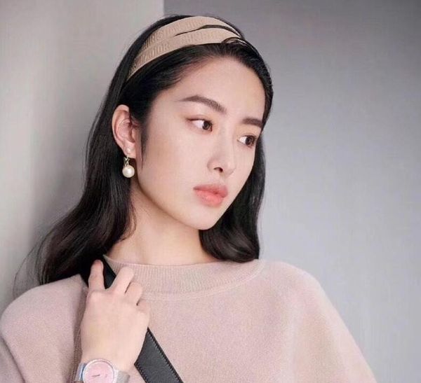new arrival fashion nude letter elastic headband women elastic double hairband crossing oblique strap 3 colors with tag and watermark, Silver
new arrival fashion nude letter elastic headband women elastic double hairband crossing oblique strap 3 colors with tag and watermark, Silver