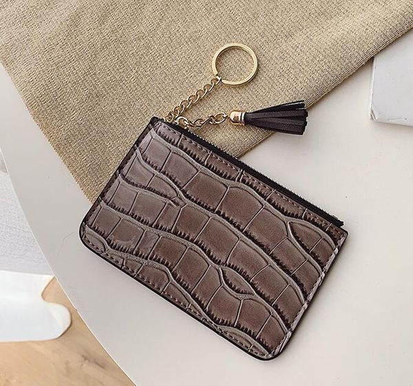 20pcs women pu alligator print coin purses short flap min card holder tassel keychain card purse, Red;black
20pcs women pu alligator print coin purses short flap min card holder tassel keychain card purse, Red;black