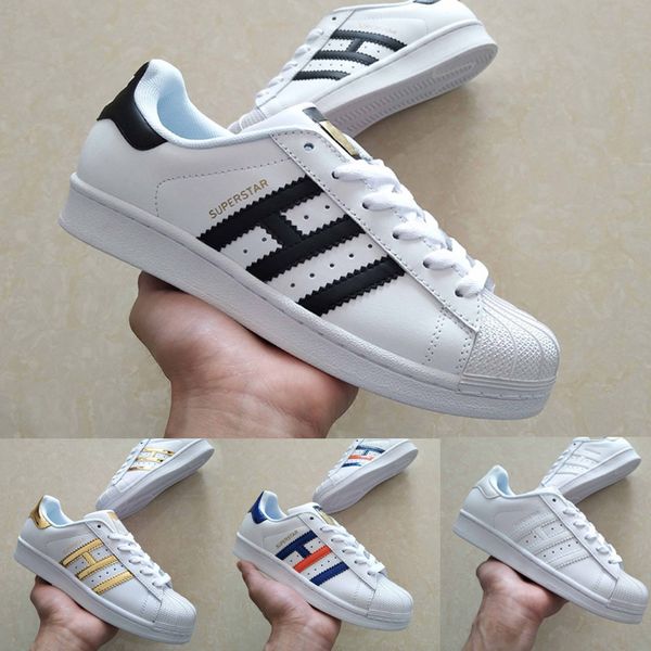2019 New Classical popular fashion luxury designer Men women Casual shoes Low Cut Men Super Star Black White Pride shoes Size 36-44
2019 New Classical popular fashion luxury designer Men women Casual shoes Low Cut Men Super Star Black White Pride shoes Size 36-44