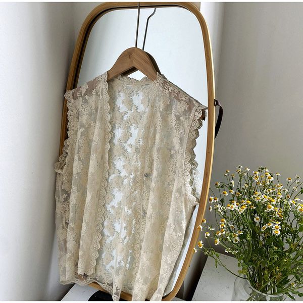 korean vintage lace flower women vest sweet thin cardigan casual female outerwear 2020 new summer fashion lovely girl coat, Black;white
korean vintage lace flower women vest sweet thin cardigan casual female outerwear 2020 new summer fashion lovely girl coat, Black;white