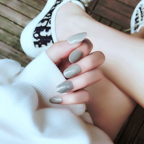 new 24pcs beauty sequins fake nails small round head gray false nail long full cover simple manicure gel nail tips with glue, Red;gold
new 24pcs beauty sequins fake nails small round head gray false nail long full cover simple manicure gel nail tips with glue, Red;gold