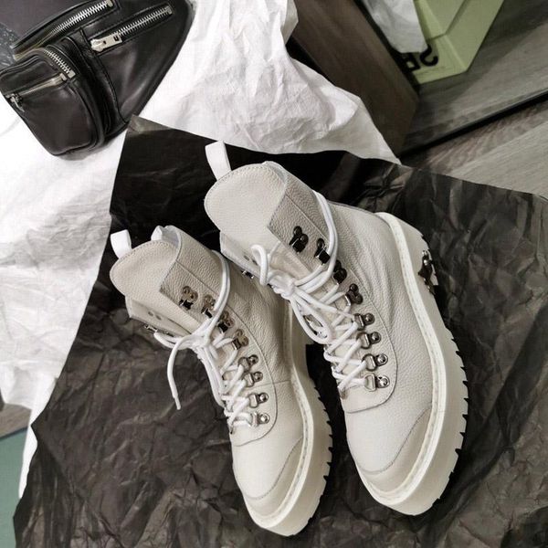 fashion luxury mountain climbing shoes women outdoor hiking boots off classic platform motorcycle boots, Black
fashion luxury mountain climbing shoes women outdoor hiking boots off classic platform motorcycle boots, Black