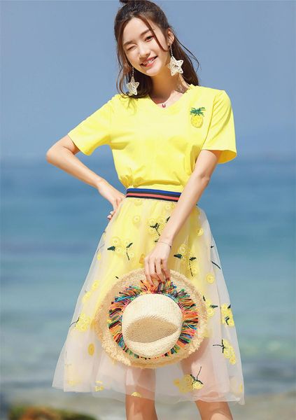 summer casual women' sets pineapple embroidery o-neck long +elastic waist knee length floral mesh skirt 2 piece suit sl092, White
summer casual women' sets pineapple embroidery o-neck long +elastic waist knee length floral mesh skirt 2 piece suit sl092, White