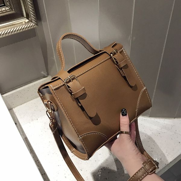 square sling bag support distribution whole transaction chain handle plain khaki soft stand-alone pu handbag
square sling bag support distribution whole transaction chain handle plain khaki soft stand-alone pu handbag