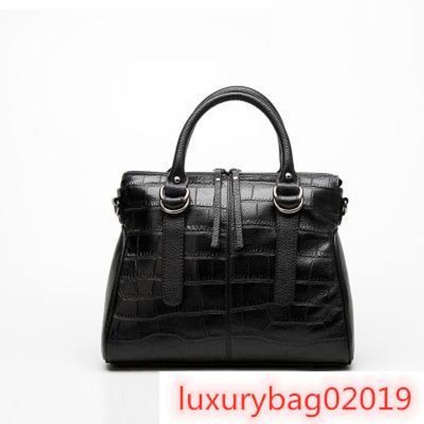 2019 new european and american fashion crocodile pattern suede leather ladies handbags wild leather shoulder diagonal bag
2019 new european and american fashion crocodile pattern suede leather ladies handbags wild leather shoulder diagonal bag