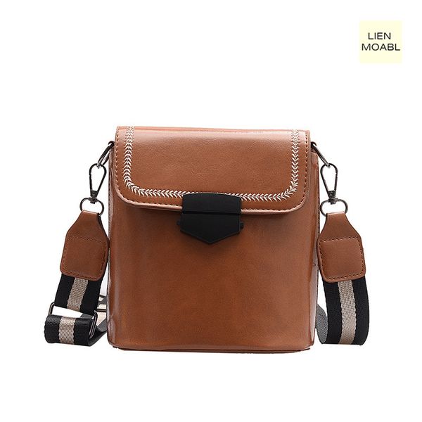 high-end bag women 2020 autumn and winter new fashion broadband shoulder messenger bag texture wild net red bucket
high-end bag women 2020 autumn and winter new fashion broadband shoulder messenger bag texture wild net red bucket