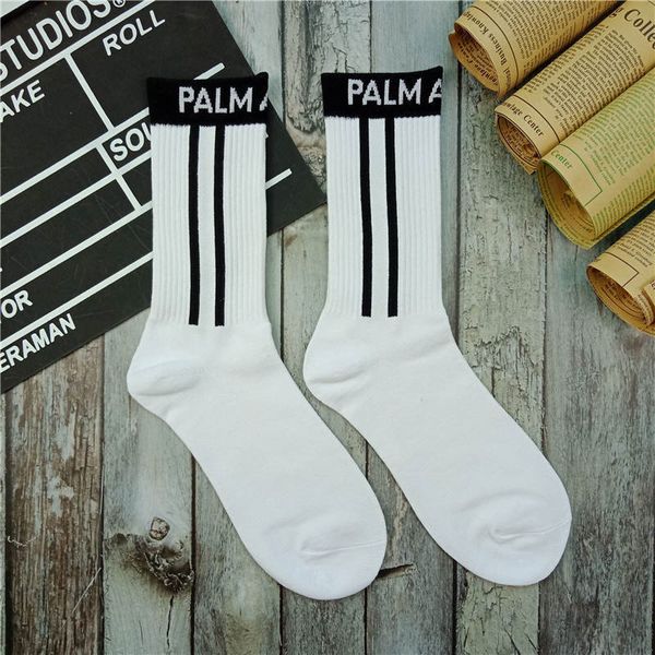 Palm Angels Printed Womens Socks Designer Mid Calf Length Mens Sock Sport Styles Couple Matching Hosiery
Palm Angels Printed Womens Socks Designer Mid Calf Length Mens Sock Sport Styles Couple Matching Hosiery