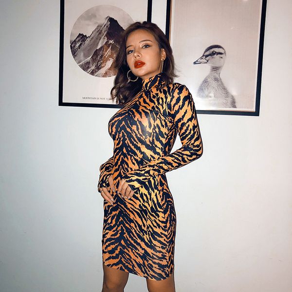 womens designer solid color banquet dress v-neck long sleeve hip split dress allv, Black;gray
womens designer solid color banquet dress v-neck long sleeve hip split dress allv, Black;gray