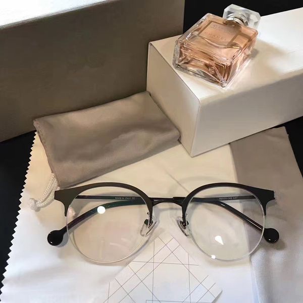 wholesale-luxury glasses women men brand designer retro style round optical lens half frame black gold coffee come with case, White;black
wholesale-luxury glasses women men brand designer retro style round optical lens half frame black gold coffee come with case, White;black