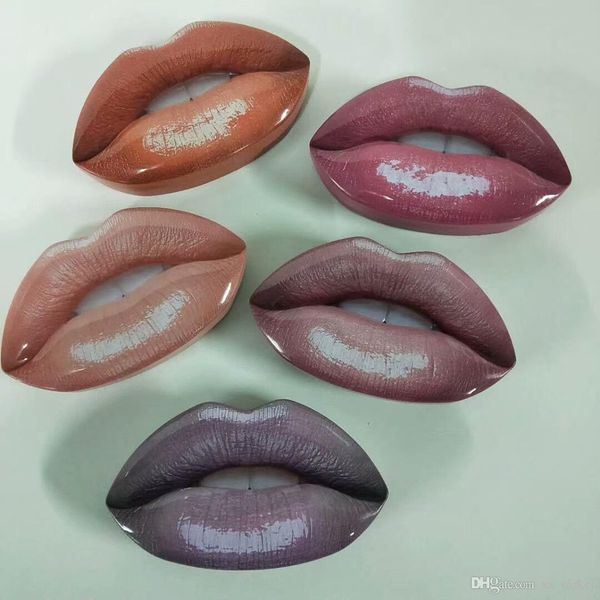 20pc beauty lip tick big mouth lip glo lip liner et makeup lip tick 5 color 3pc et with iron retail box
20pc beauty lip tick big mouth lip glo lip liner et makeup lip tick 5 color 3pc et with iron retail box