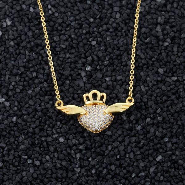 exquisite crown heart shaped wing feather crystal niche design ladies dinner necklace jewelry copper personality small fresh, Silver
exquisite crown heart shaped wing feather crystal niche design ladies dinner necklace jewelry copper personality small fresh, Silver