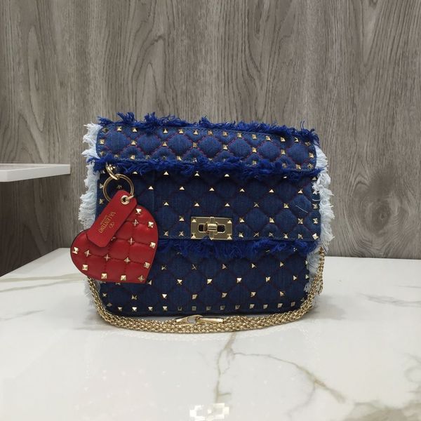 2020 men's and women's wallets, durable leather, christmas gifts, delivery, model: v0122-1- size 24-16-7 cm
2020 men's and women's wallets, durable leather, christmas gifts, delivery, model: v0122-1- size 24-16-7 cm