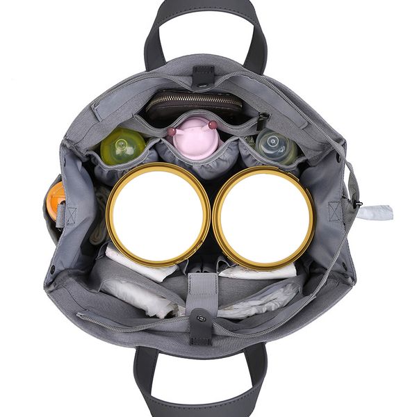 multifunctional mummy handbag 2020 mom diaper bag shoulder messenger travel stroller baby storage bag care
multifunctional mummy handbag 2020 mom diaper bag shoulder messenger travel stroller baby storage bag care