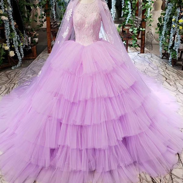 2019 summer latest evening dresses long tulle sleeve illusion o neck long lace veil tiered ruffle sequins crystal lace up back bridal gowns, Black;red
2019 summer latest evening dresses long tulle sleeve illusion o neck long lace veil tiered ruffle sequins crystal lace up back bridal gowns, Black;red