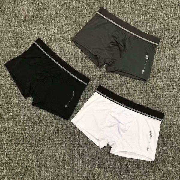 brand mens underpants fashion men everyday underwear 2020 new arrival designer swimwear c0py letter printed boxers 3pcs one box yf203171, Black;white
brand mens underpants fashion men everyday underwear 2020 new arrival designer swimwear c0py letter printed boxers 3pcs one box yf203171, Black;white