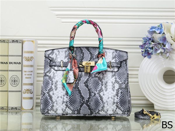 brand fashion hems designer luxury handbags alligator pattern purses tote clutch shoulder bags 30cm women crossbody bag
brand fashion hems designer luxury handbags alligator pattern purses tote clutch shoulder bags 30cm women crossbody bag