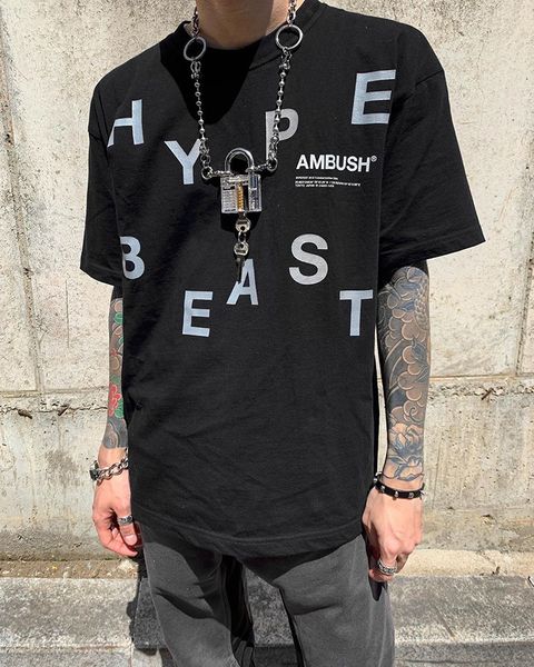 hypebeast мужских дизайнер футболка засада 3m reflective black tee summer casual o шея футболка письмо printed hip hop tee, White;black
hypebeast мужских дизайнер футболка засада 3m reflective black tee summer casual o шея футболка письмо printed hip hop tee, White;black