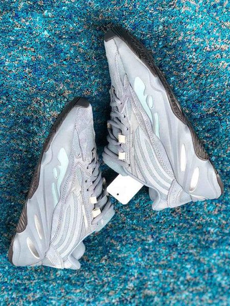 kanye west 700 v2 hospital blue men women running shoes teal 3m reflective mens trainers sports wave runner sneakers
kanye west 700 v2 hospital blue men women running shoes teal 3m reflective mens trainers sports wave runner sneakers