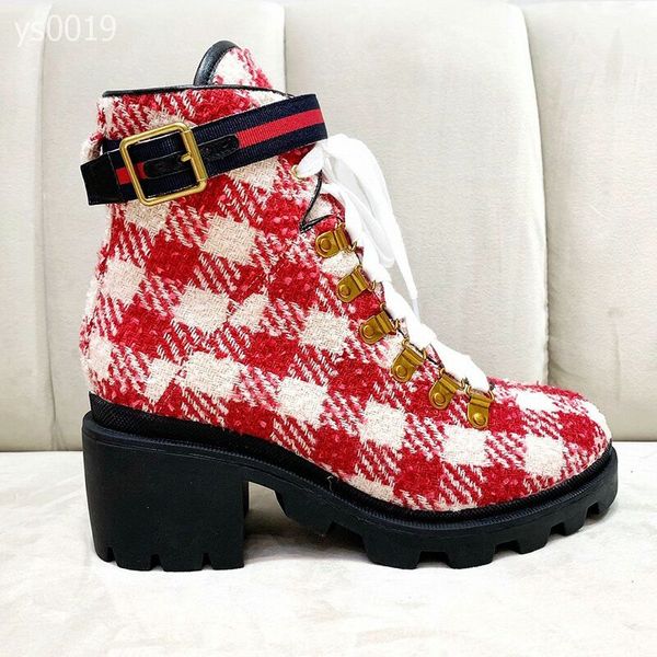 2020 classic british style thick with lace up women's boots in the european station in the tube martin boots factory direct sales, Black
2020 classic british style thick with lace up women's boots in the european station in the tube martin boots factory direct sales, Black