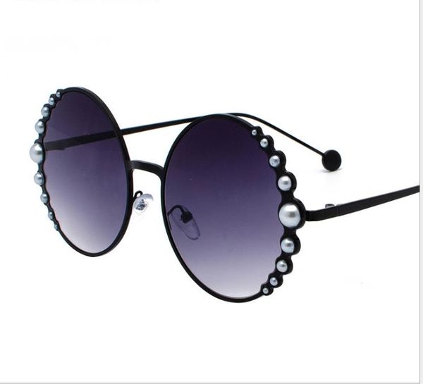 new ladies round frame sunglasses frame bead decoration can be matched with chain girls fashion sunglasses, White;black
new ladies round frame sunglasses frame bead decoration can be matched with chain girls fashion sunglasses, White;black