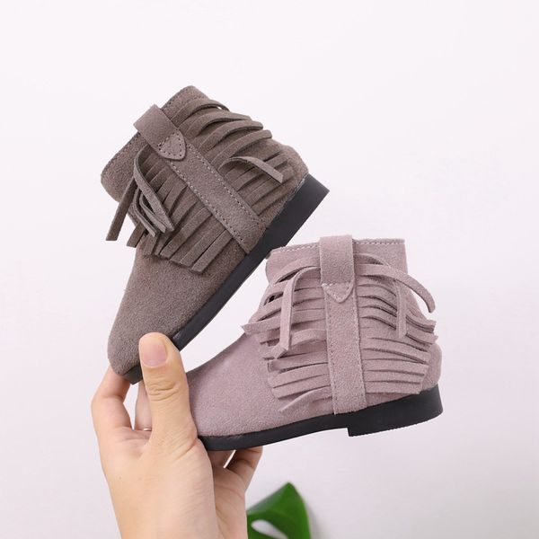 children' shoes genuine leahter baby girls cotton boots 1-3 years old baby winter tassel soft bottom non-slip boots, Black;grey
children' shoes genuine leahter baby girls cotton boots 1-3 years old baby winter tassel soft bottom non-slip boots, Black;grey