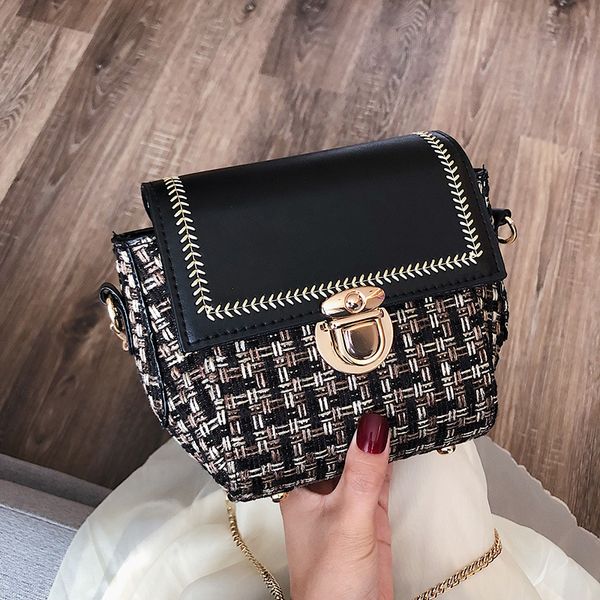 small chains crossbody bags for women 2020 leather woven women's messenger shoulder bags female travel handbags sac a main
small chains crossbody bags for women 2020 leather woven women's messenger shoulder bags female travel handbags sac a main