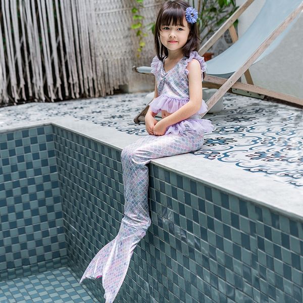 детских mermaid девушка разделить три-куска набора детей русалка девушки разделить бикини купальник бикини купальник из трех частей набора, White;black
детских mermaid девушка разделить три-куска набора детей русалка девушки разделить бикини купальник бикини купальник из трех частей набора, White;black