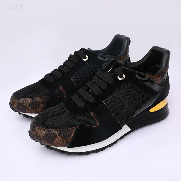 2020 new air european and american sports shoes leather casual shoes flat running shoes luxurious round head layer leather, Black
2020 new air european and american sports shoes leather casual shoes flat running shoes luxurious round head layer leather, Black