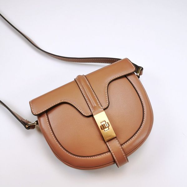 simple and retro messenger bag fashion design leather handbag satin leather buckle saddle bag single shoulder women's bags
simple and retro messenger bag fashion design leather handbag satin leather buckle saddle bag single shoulder women's bags