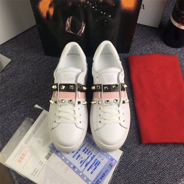 2019 designer shoes new luxury retro men and women sports platform casual nails white shoes 35 yards to 44 yards black and pink
2019 designer shoes new luxury retro men and women sports platform casual nails white shoes 35 yards to 44 yards black and pink