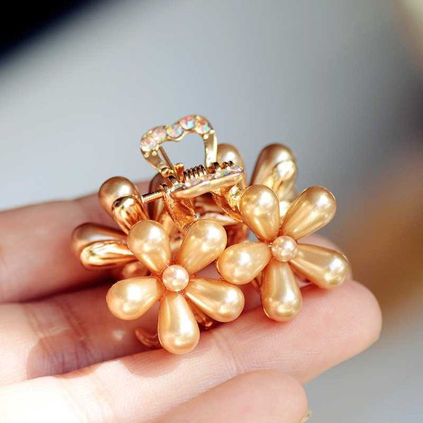 muylinda fashion pearl flower small hair claw exquisite lady hair clip jewelry women accessories, Golden;silver
muylinda fashion pearl flower small hair claw exquisite lady hair clip jewelry women accessories, Golden;silver