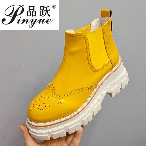 british style patent leather carved brogue shoes high upper retro small shoes round toe ankle boots, Black
british style patent leather carved brogue shoes high upper retro small shoes round toe ankle boots, Black