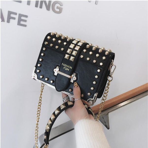 vintage rivet bag 2020 fashion new pu leather women's handbag chain shoulder messenger bag
vintage rivet bag 2020 fashion new pu leather women's handbag chain shoulder messenger bag