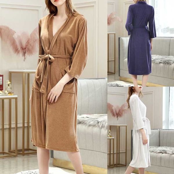 bathrobe women robe femme men nightwear cotton breathable solid color bathrobe splicing home clothes robe coat 2020, Black;red
bathrobe women robe femme men nightwear cotton breathable solid color bathrobe splicing home clothes robe coat 2020, Black;red