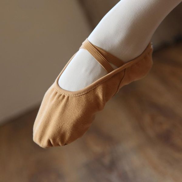 ushine new professional full rubber band shoelace body-shaping training yoga slippers gym ballet dance shoes kids girls woman
ushine new professional full rubber band shoelace body-shaping training yoga slippers gym ballet dance shoes kids girls woman