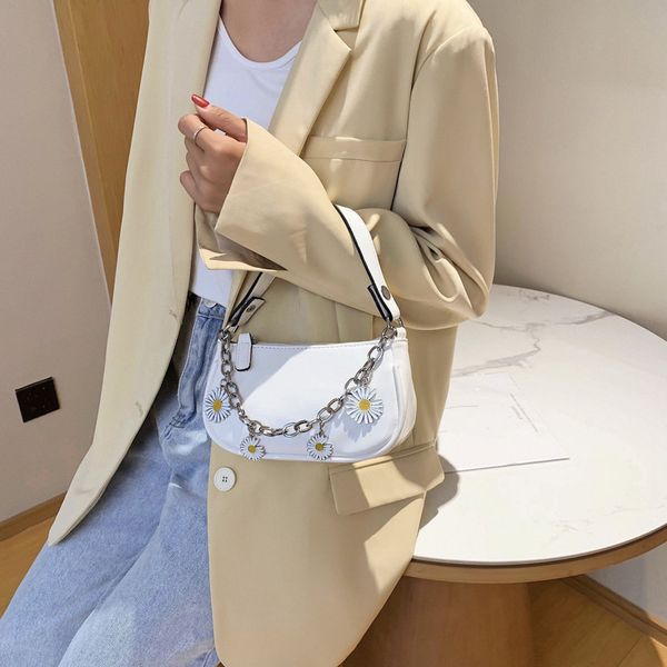2020 new ladies shoulder bag fashion elegant girl messenger bag fresh and simple chain handbag women
2020 new ladies shoulder bag fashion elegant girl messenger bag fresh and simple chain handbag women