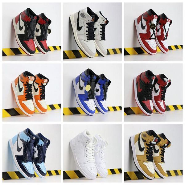 2020 Новой обувь Air Jordan 1 Баскетбол обуви мужской Чикаго красного 1s кроссовки черного Обучение Спорта евро 40-46
2020 Новой обувь Air Jordan 1 Баскетбол обуви мужской Чикаго красного 1s кроссовки черного Обучение Спорта евро 40-46