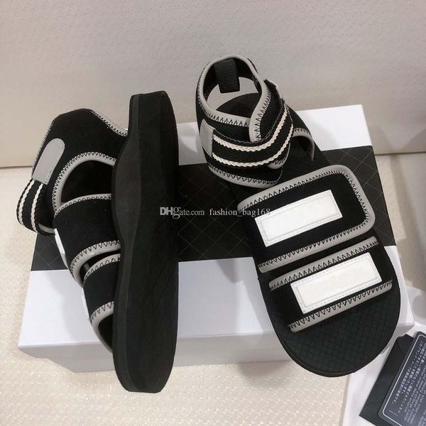 2019 new fashion designer women sandals with box dust bag designer hook loop shoes luxury slide summer wide flat sandals slipper size 34-40, Black
2019 new fashion designer women sandals with box dust bag designer hook loop shoes luxury slide summer wide flat sandals slipper size 34-40, Black