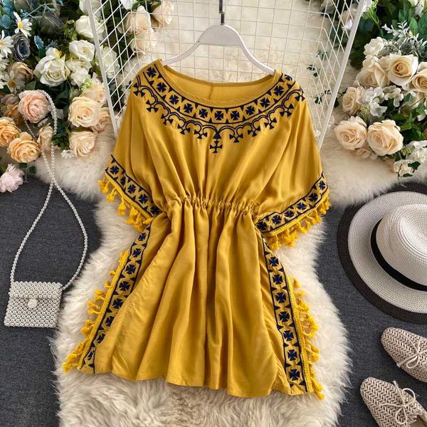 bohemia vintage ethnic embroidery tassel bat sleeved loose long women elegant shirts and blouse l930, White
bohemia vintage ethnic embroidery tassel bat sleeved loose long women elegant shirts and blouse l930, White