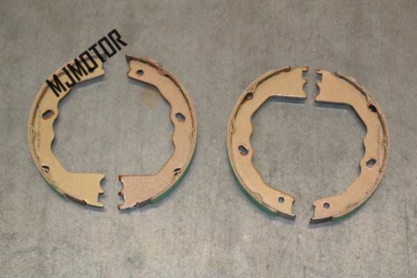 1kit) задние тормоза обуви парковки набор для китайского chery tiggo5 arrizo5 авто запасными частями t21-3502210
1kit) задние тормоза обуви парковки набор для китайского chery tiggo5 arrizo5 авто запасными частями t21-3502210