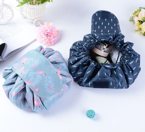 нового цвет печати косметического мешка drawstring макияж дело женщина путешествие макияж организатор чехол для хранения туалетных wash kit
нового цвет печати косметического мешка drawstring макияж дело женщина путешествие макияж организатор чехол для хранения туалетных wash kit