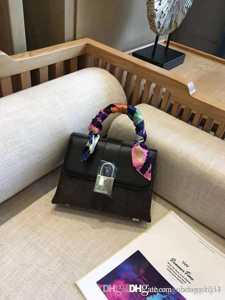 reading classic genuine leather designer handbags tote shoulder bags portable worn and female baochao restoring ancient ways
reading classic genuine leather designer handbags tote shoulder bags portable worn and female baochao restoring ancient ways