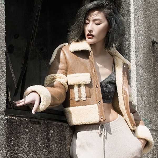 real merino sheep fur coat women genuine leather double-faced fur shearling jacket female fashion winter streetwear, Black
real merino sheep fur coat women genuine leather double-faced fur shearling jacket female fashion winter streetwear, Black